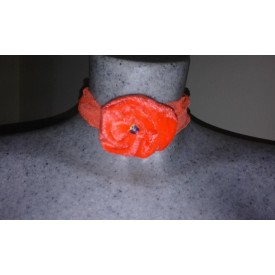 COLLARINO CON ROSA
